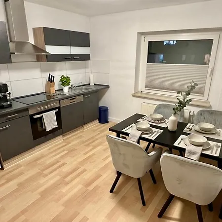 شقة Zwei Moderne In Einem Haus - Ideal Fuer Familien, Gruppen & Teams In *