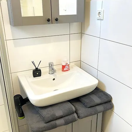 Zwei Moderne In Einem Haus - Ideal Fuer Familien, Gruppen & Teams In * بوخوم